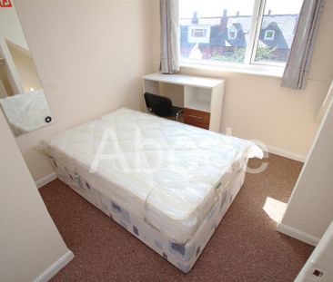 4 bedroom house to rent - Photo 3