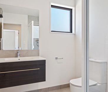 Modern Two-bedroom Townhouse with Off-Street Park - Photo 6