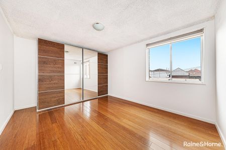 PARKSIDE APARTMENT IN THE HEART OF RANDWICK - Photo 5