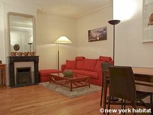 Logement à Paris, Location meublée - Photo 1