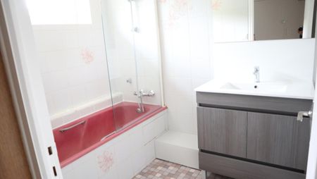 Location Maison 3 pièces 53m² ATHIS VAL DE ROUVRE 61430 - Photo 2