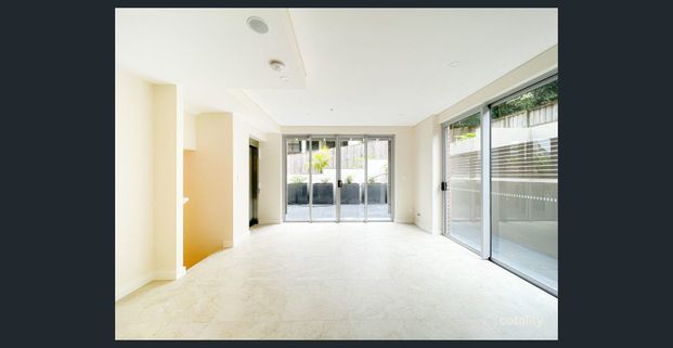 Luxury 3 bedrooms Townhouse in Prime Pymble Location - Photo 1