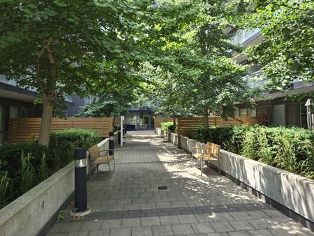 For Lease - 15 James Finlay Way Unit# 828, Toronto, Ontario - Photo 3