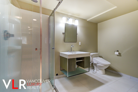 None in West Vancouver, BC - Photo 5