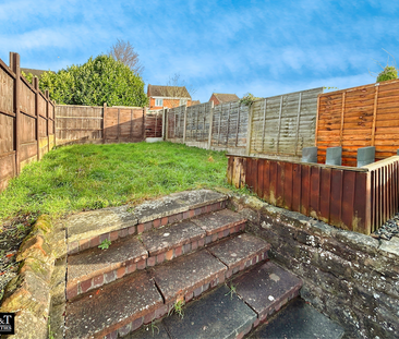 2 bedroom terraced house to rent - Photo 1