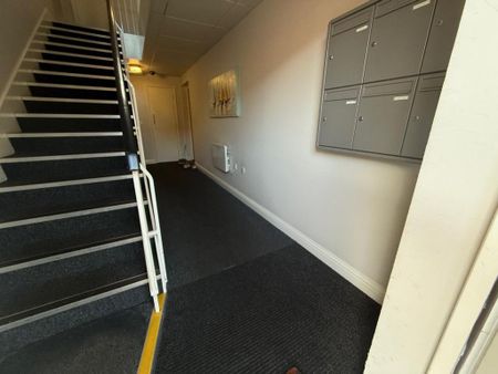 1 bedroom flat to rent - Photo 4