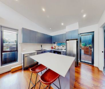 4 Bed, 2 Bath - Photo 6