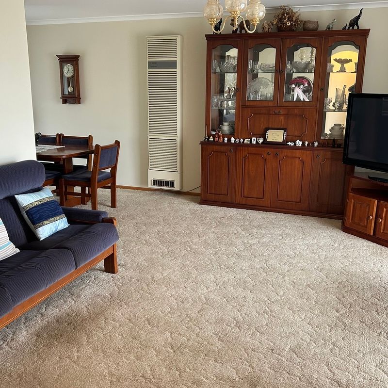 3 BEDROOM- CENTRAL LOCATION - Photo 1