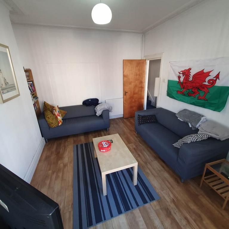 4 bedroom terraced house to rent - Photo 1