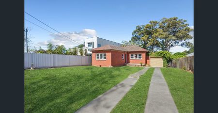 Spacious Two-Bedroom Home with Lock-Up Garage and Bonus Storage - Photo 5