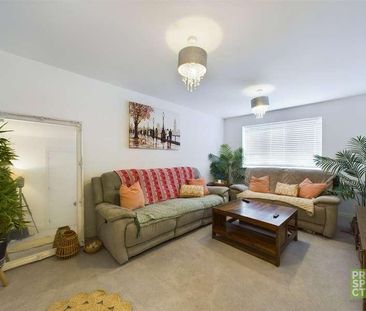 Johnstone Close, Bracknell, Berkshire, RG12 - Photo 1