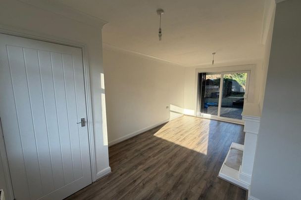 South Avenue - Photo 1