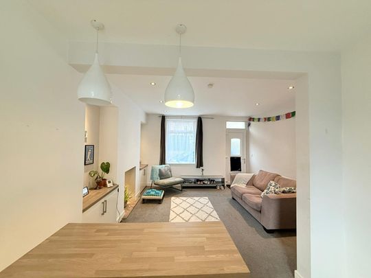 2 bedroom terraced house to rent - Photo 1