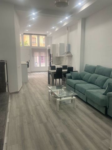 Alquiler de piso en Calle Blas de Lezo - Foto 5