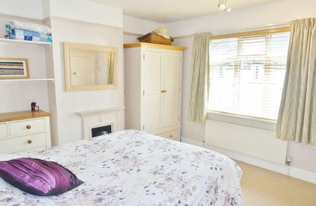 2 bedroom terraced house to rent - Photo 4