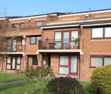 2 Bed Flat, Meers Court, SW20 - Photo 4