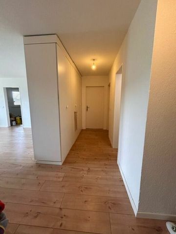 Spacious 4-room apartment with spacious balcony - Photo 5