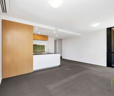 Two bedroom apartment in a prime location - Photo 2