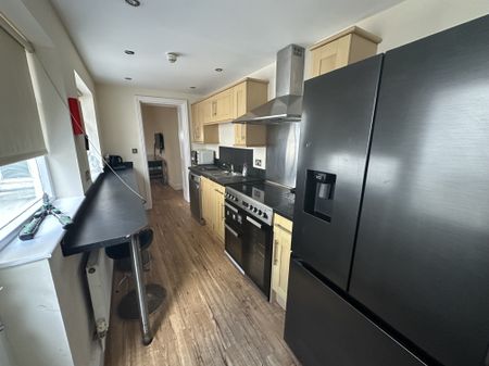 Triangle South, Bristol - Photo 2