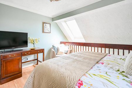 2 bedroom maisonette to rent - Photo 2