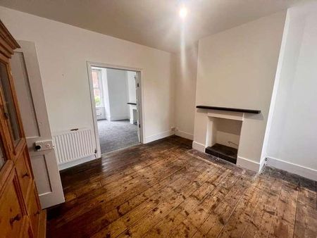 Madeline Road, Petersfield, Hampshire, GU31 - Photo 3