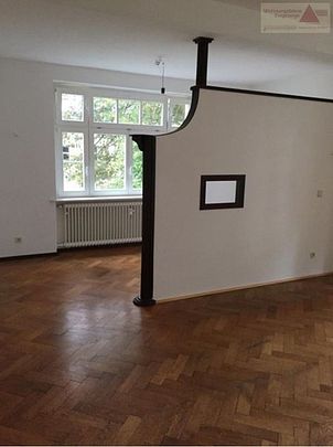 Stilvolles, modernes Wohnen in einer Villa in Elterlein - Einbauküche vorhanden! - Photo 1