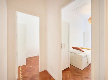 Avenida Defensores de Chaves, Lisbon, Lisbon 1000-111 - Photo 4