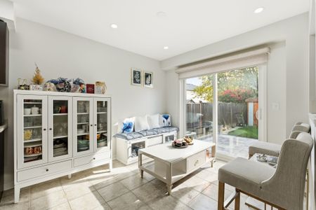 For Lease - 99 Honeyman Drive, Clarington, Ontario - Photo 4