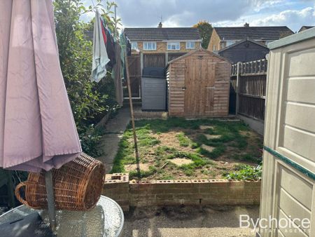 3 bedroom terraced house to rent - Photo 3