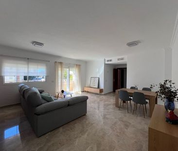 Alquiler de piso en Calle Torre Almenara - Photo 5