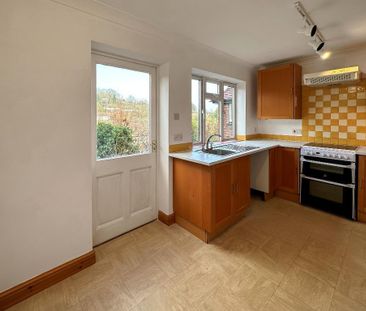 3 bedroom detached house to rent - Photo 6