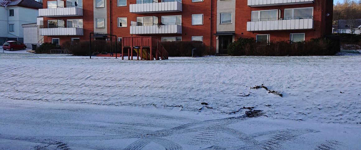 Gudhemsvägen, Falköping - Photo 1