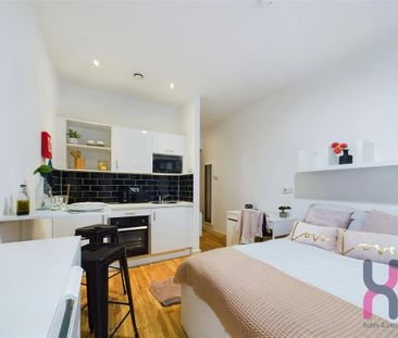 1 bedroom flat to rent - Photo 2