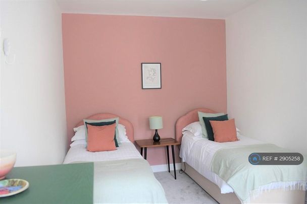 3 bedroom detached house to rent - Photo 1
