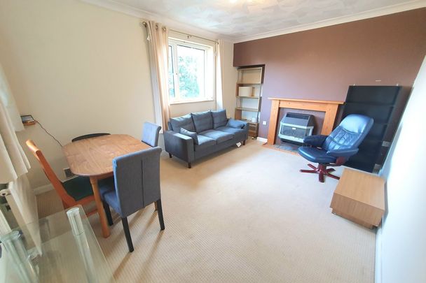 Wycliffe Road - Photo 1