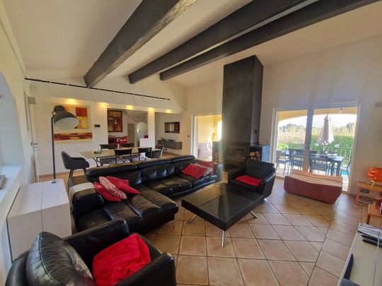 Location Maison 5 pièces 146m² LE ROURET 06650 - Photo 1