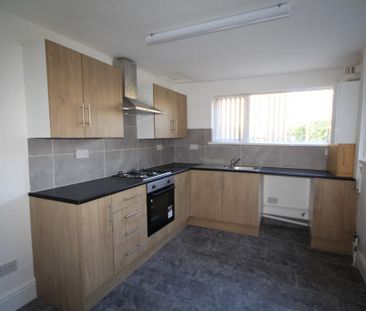 3 bedroom terraced house to rent - Photo 6