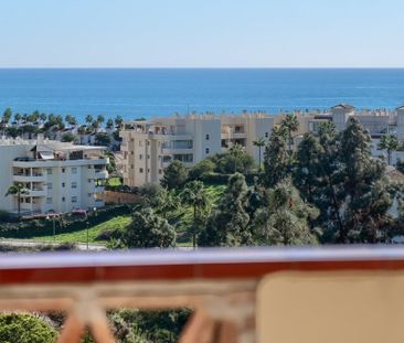 Luxury Semidetached House for rent in Málaga, Spain - Photo 2