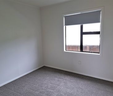 Wainuiomata Living - Photo 6