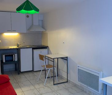 Location Appartement 1 pièce 19m² - Photo 1