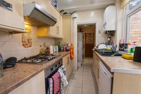 5 bedroom house to rent - Photo 3