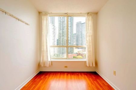 For Lease - 44 St Joseph Street Unit# 1104, Toronto, Ontario - Photo 2