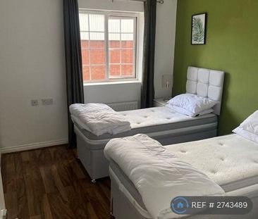 1 bedroom in a house share to rent - Photo 2