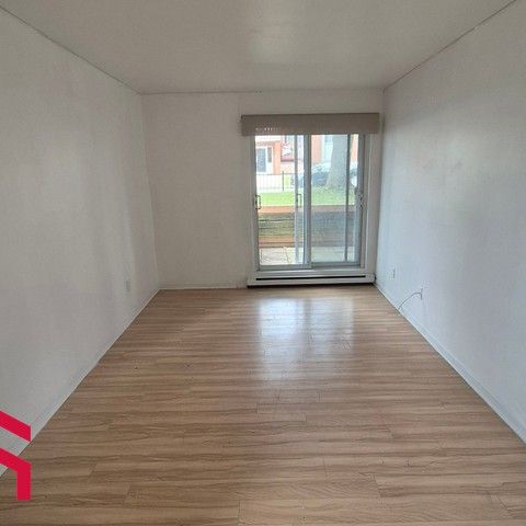 Appartement Pont-Viau (Laval) À Louer - Photo 1