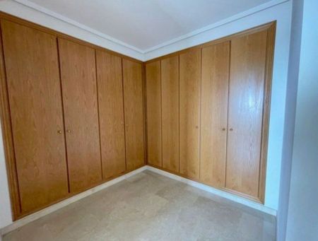 3 room luxury Flat for rent in Valencia - Photo 3