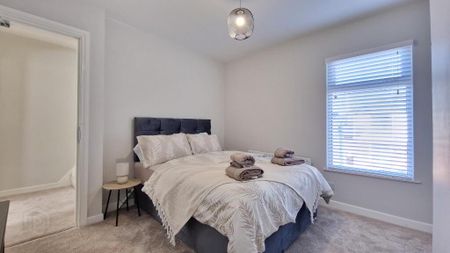 Rooms 1,2,3, 4 & 5, 8 Pims Avenue, Belfast, BT4 1PJ - Photo 5