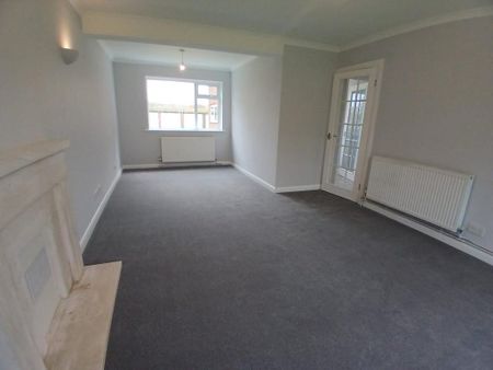 2 bedroom apartment to rent - Photo 3
