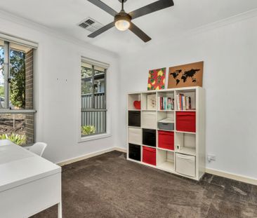 Modern 3 Bedroom Home in Prime Location - Photo 5