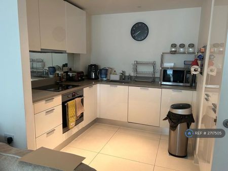 2 bedroom flat to rent - Photo 5