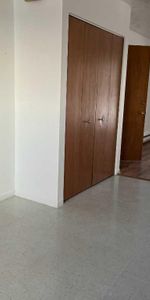 À LOUER – 4 1/2 près des Galeries de Granby - Juillet - Photo 3